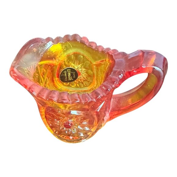 Vtg L.E Smith Handcrafted Amberina Glass Creamer 2" Tall With Scalloped Rim - Picture 5 of 8